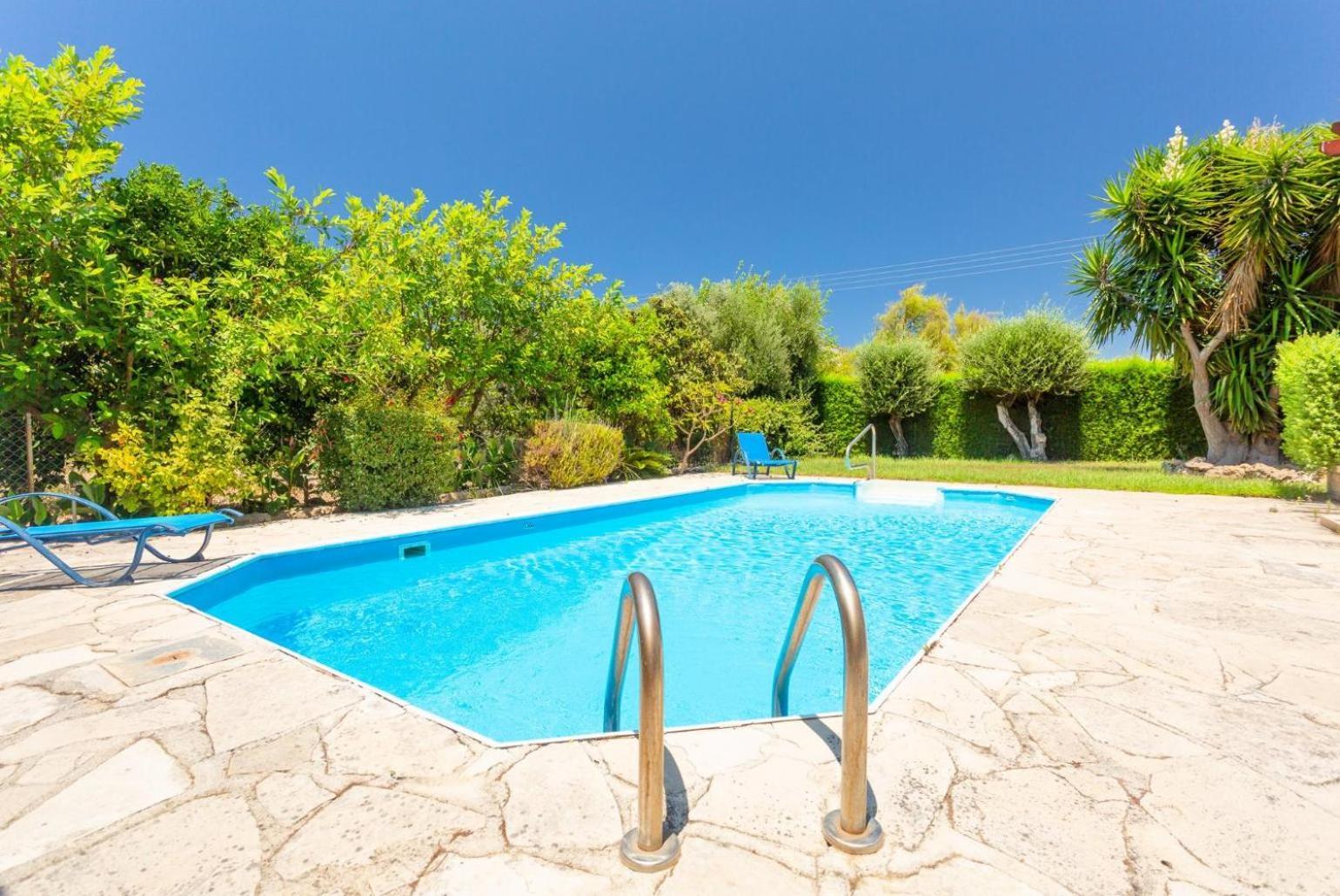 Sun Beach Villa Thio Polis Exteriör bild