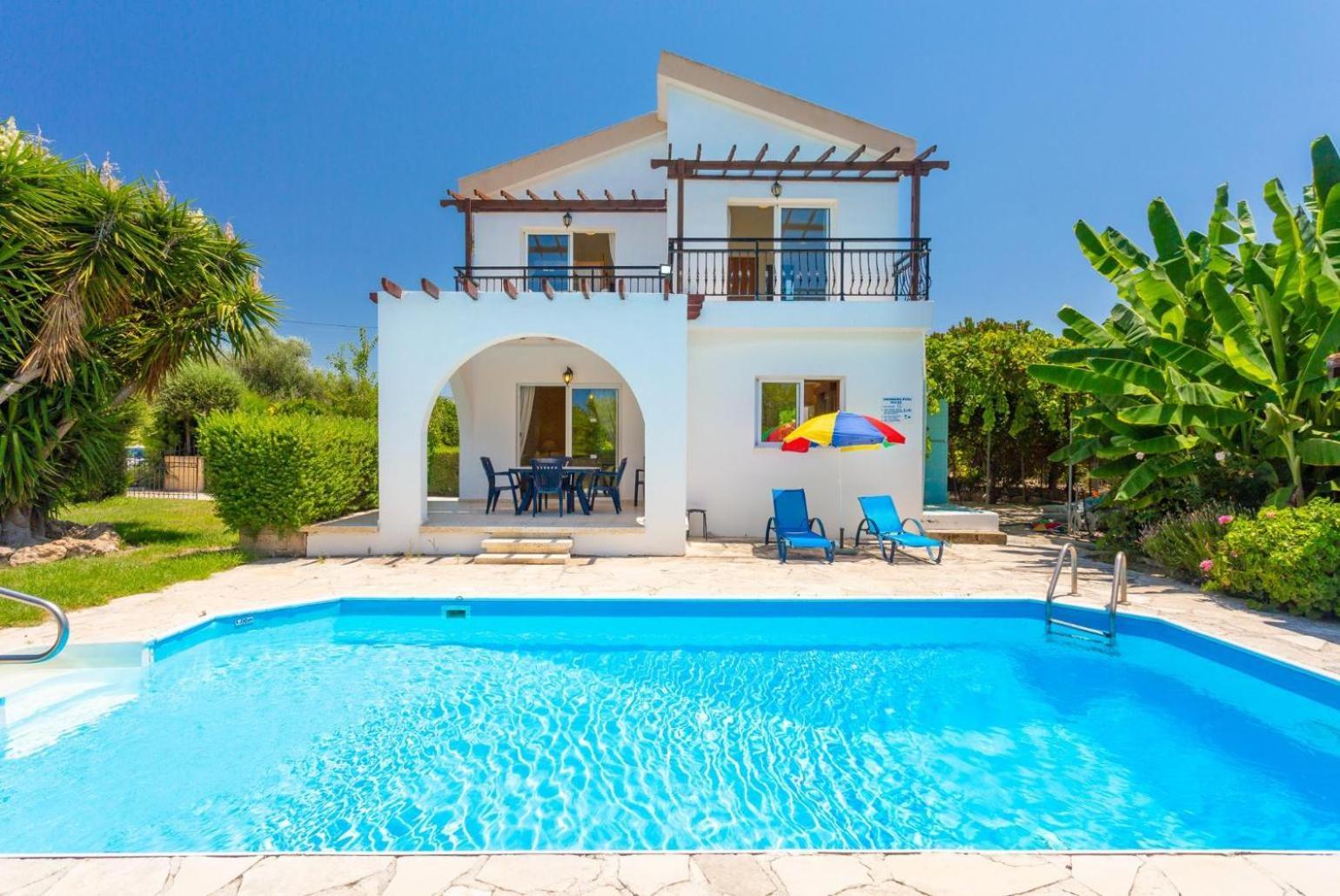 Sun Beach Villa Thio Polis Exteriör bild