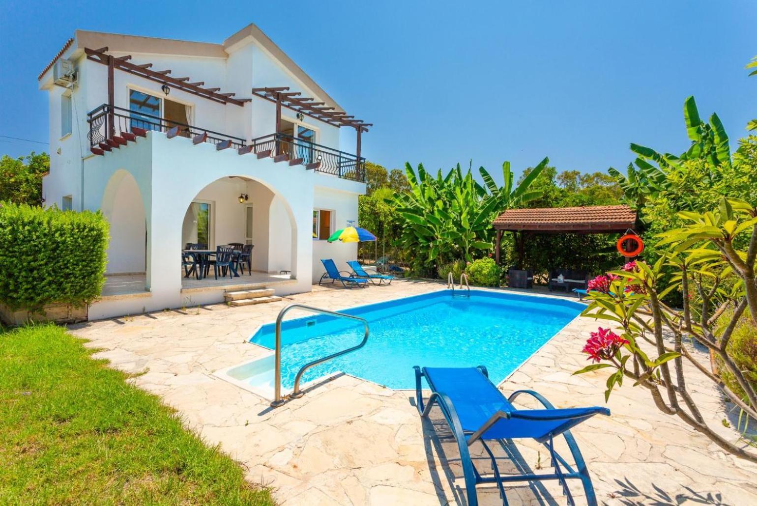 Sun Beach Villa Thio Polis Exteriör bild