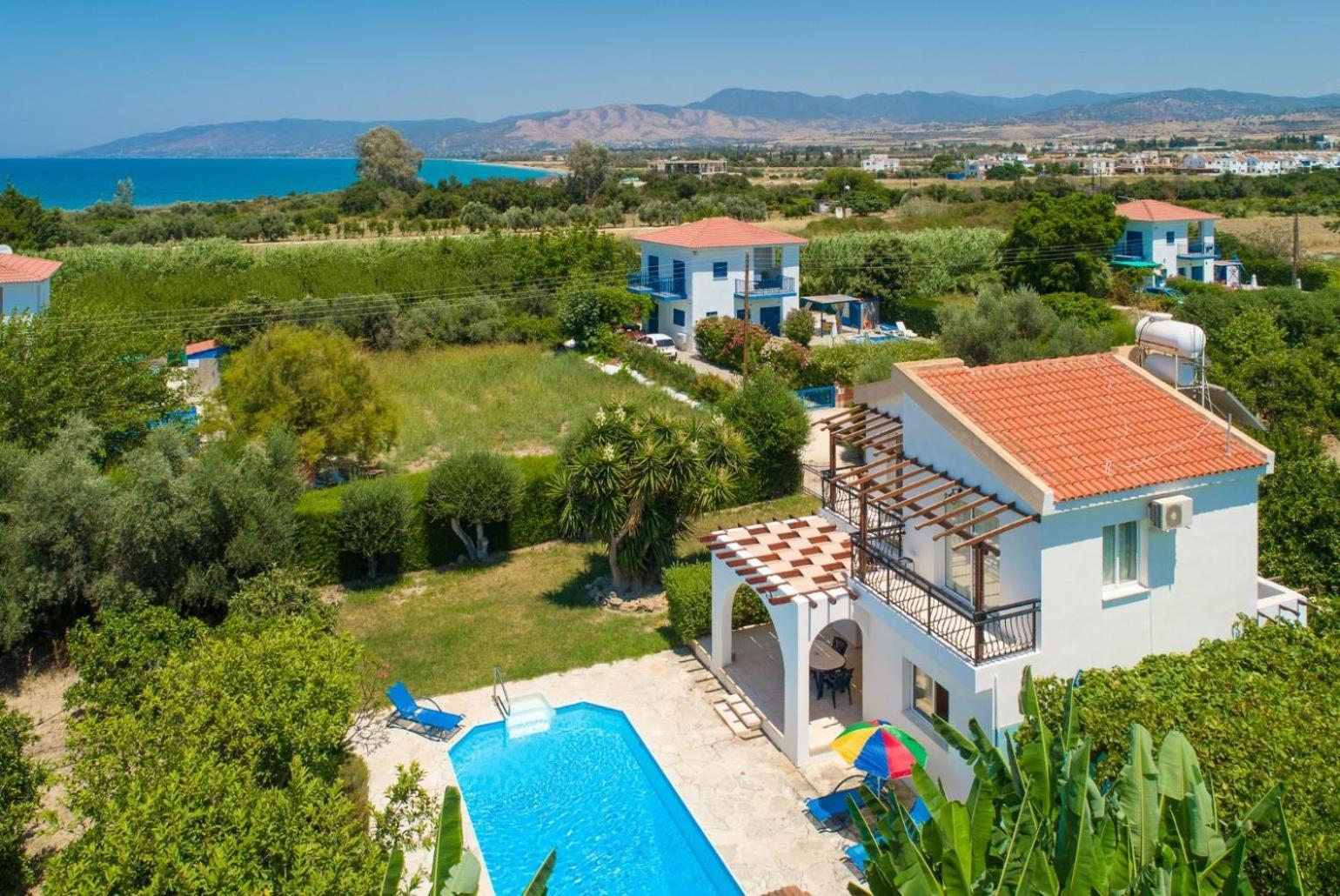 Sun Beach Villa Thio Polis Exteriör bild